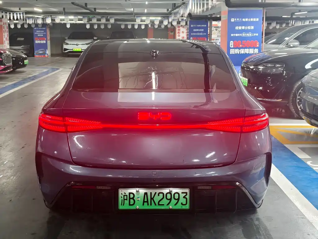 BYD Seal — фото 8