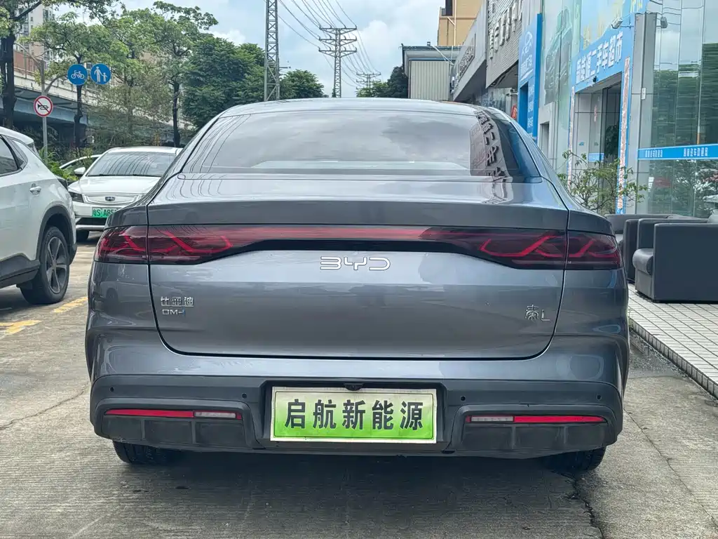 BYD Qin L — фото 10