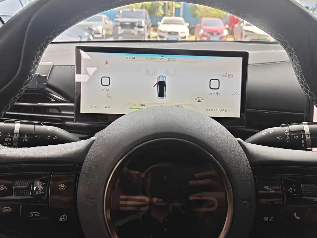 BYD Seal — фото 13