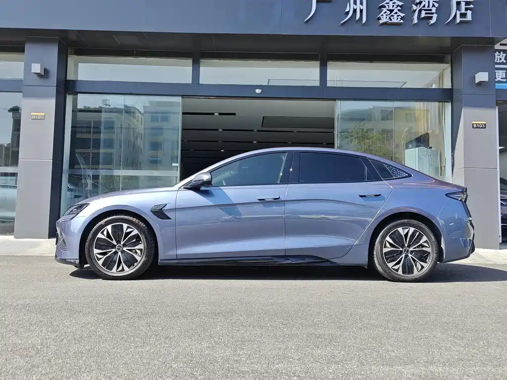 BYD Seal — фото 21