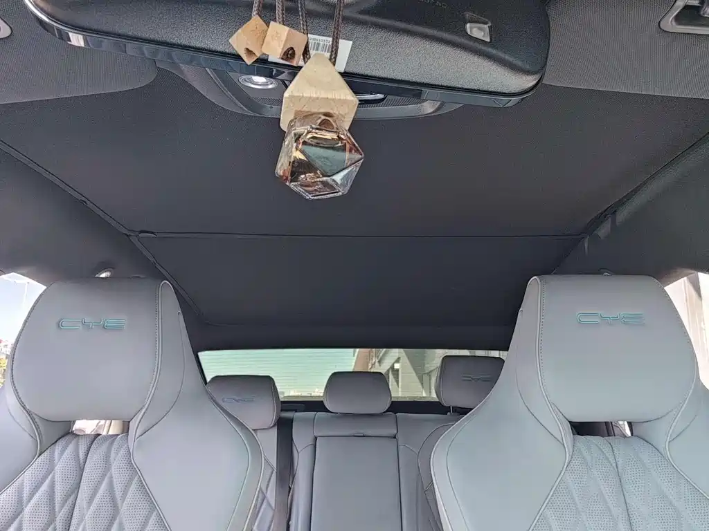 BYD Seal — фото 8