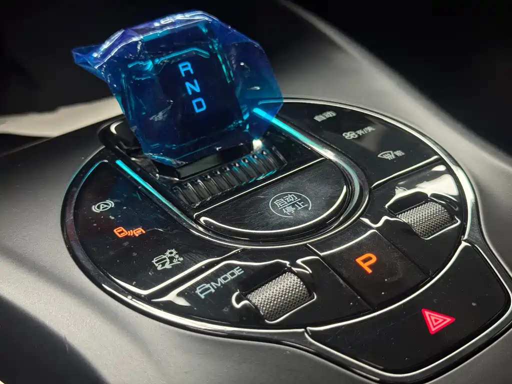 BYD Seal — фото 6