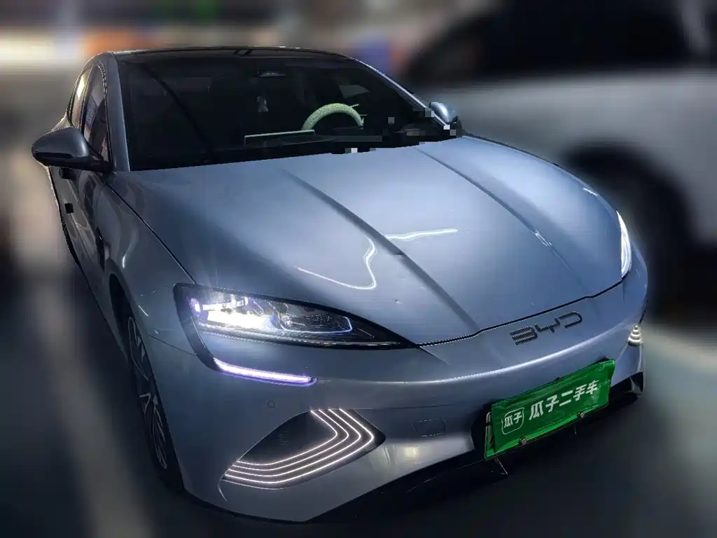 BYD Seal — фото 3