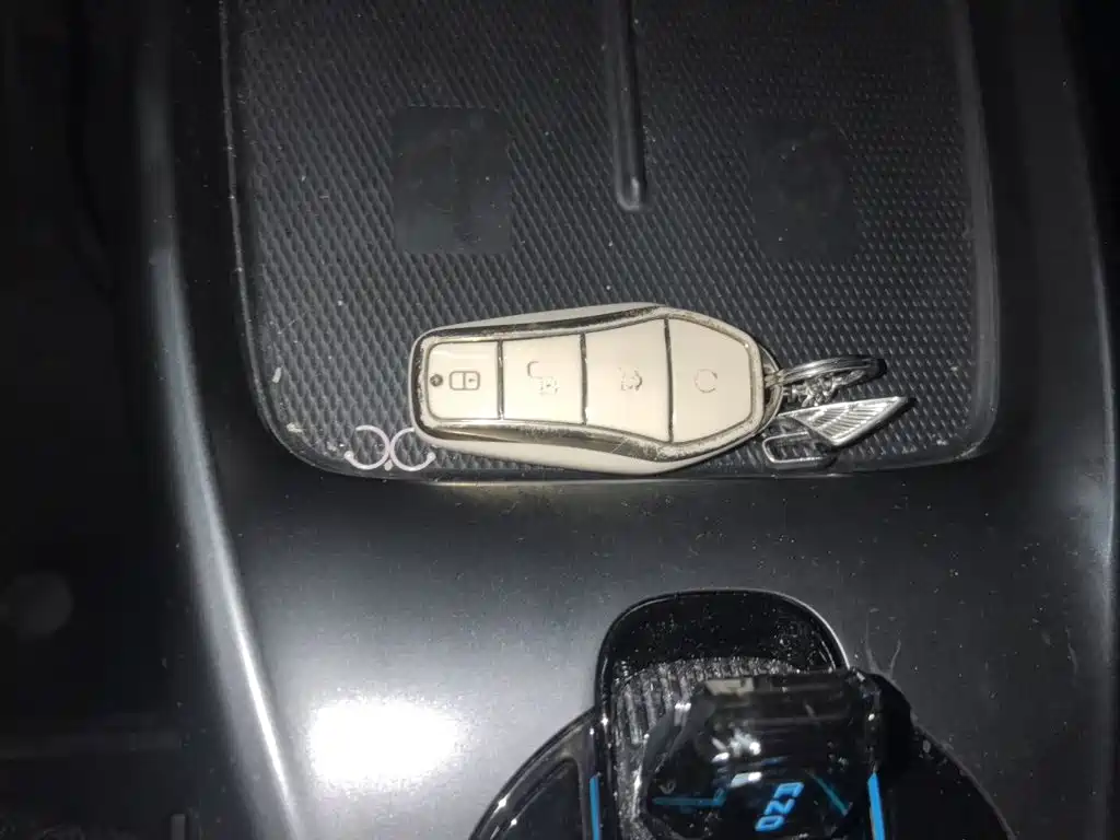 BYD Seal — фото 9
