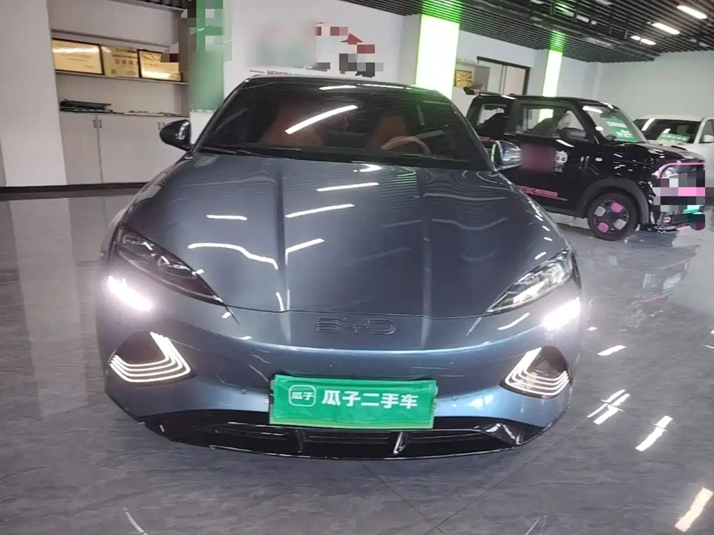 BYD Seal — фото 2