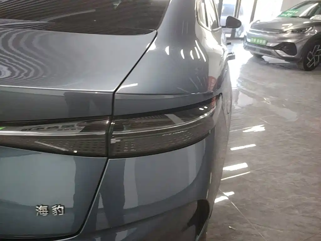 BYD Seal — фото 7