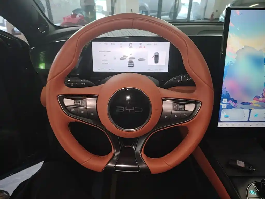 BYD Seal — фото 10
