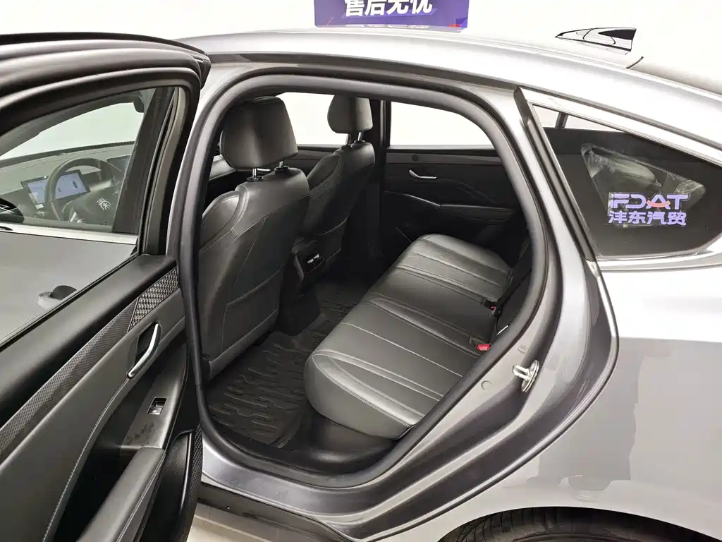 BYD Qin PLUS — фото 17