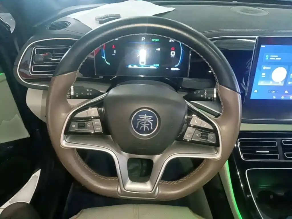 BYD Qin PLUS — фото 11