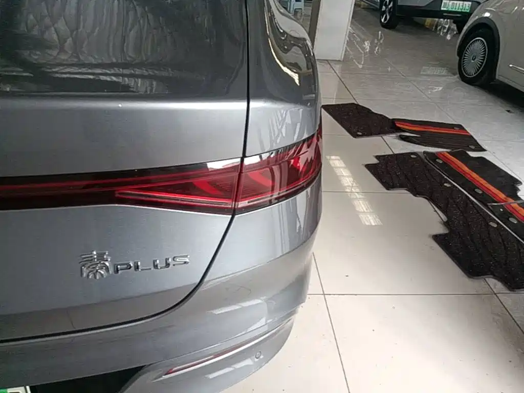 BYD Qin PLUS — фото 8