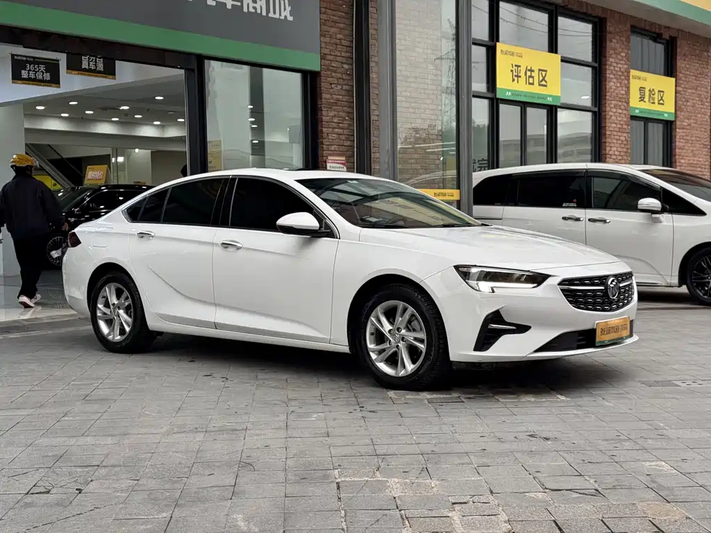 Buick Regal — фото 3