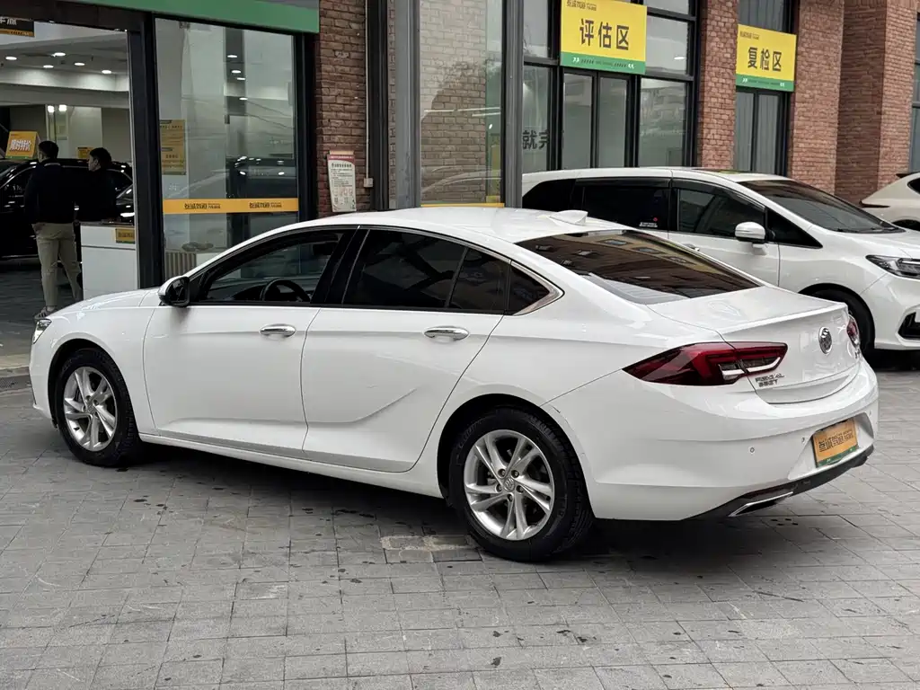 Buick Regal — фото 6