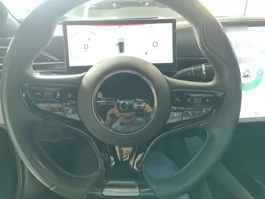 BYD Seal — фото 11