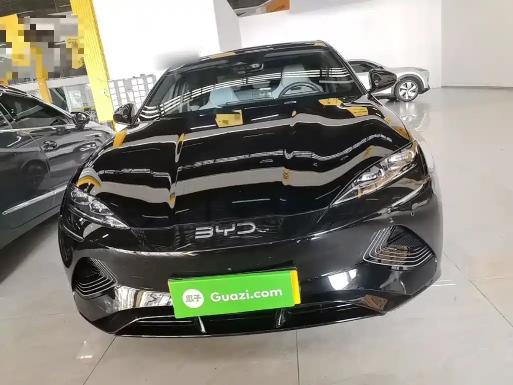 BYD Seal — фото 3