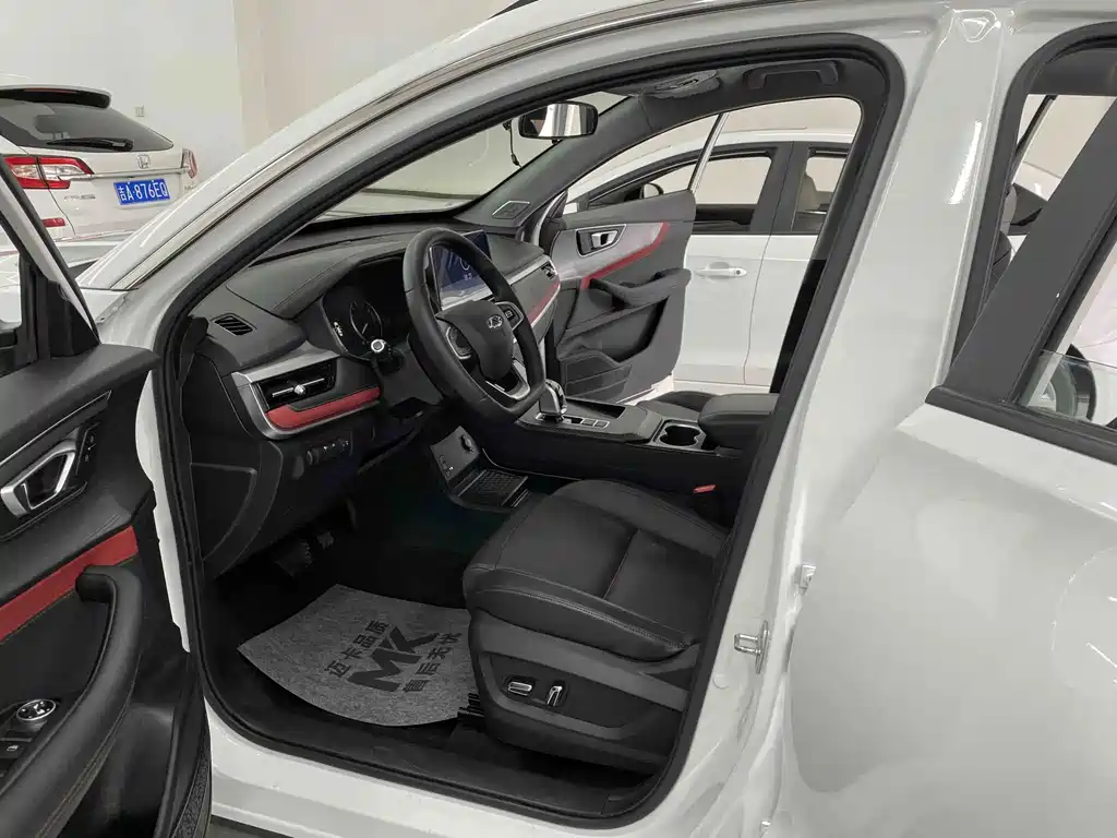 Chery Tiggo 7 — фото 10