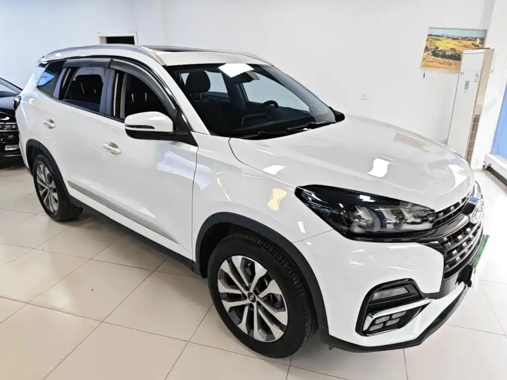 Chery Tiggo 8 — фото 3