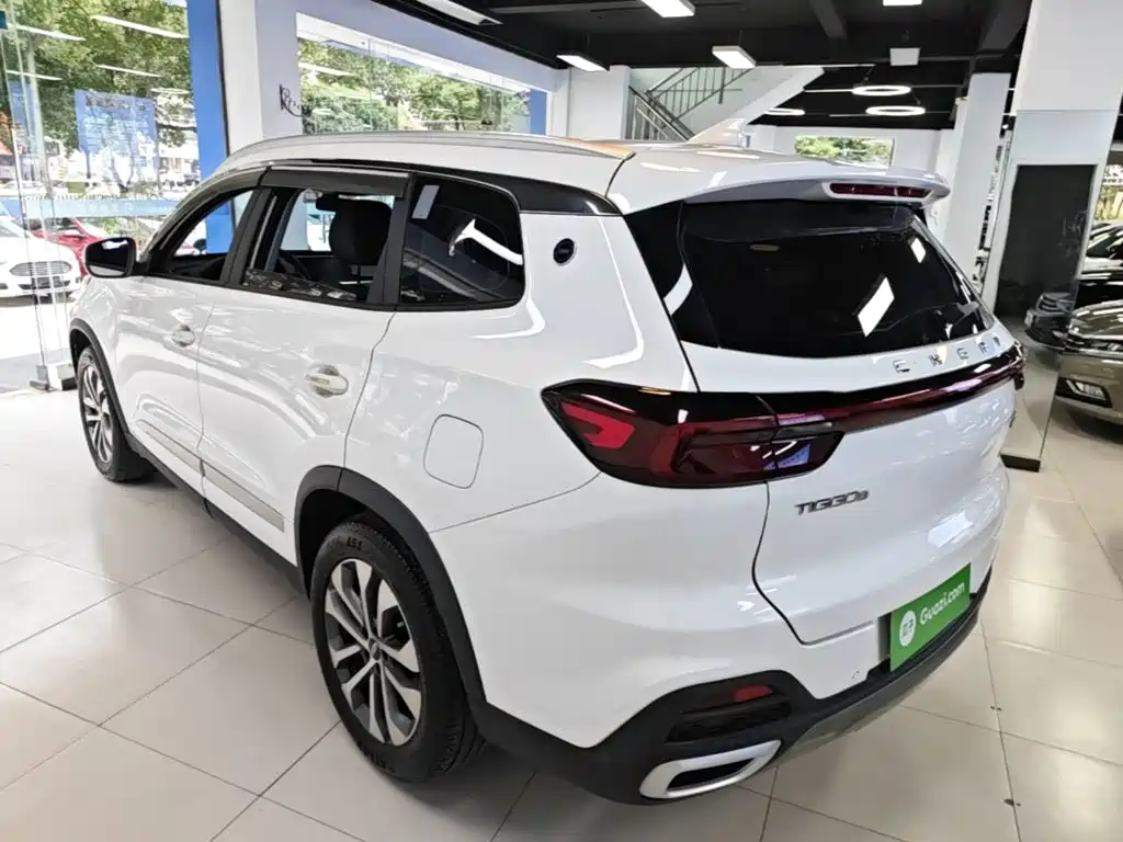 Chery Tiggo 8 — фото 4
