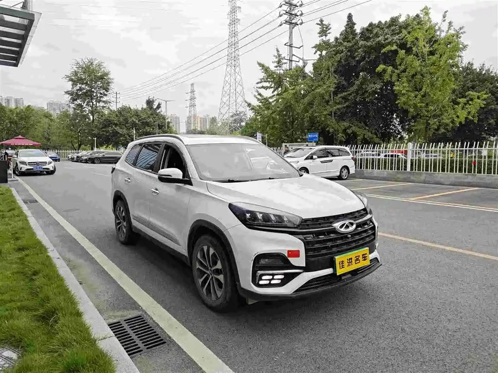 Chery Tiggo 8 — фото 3