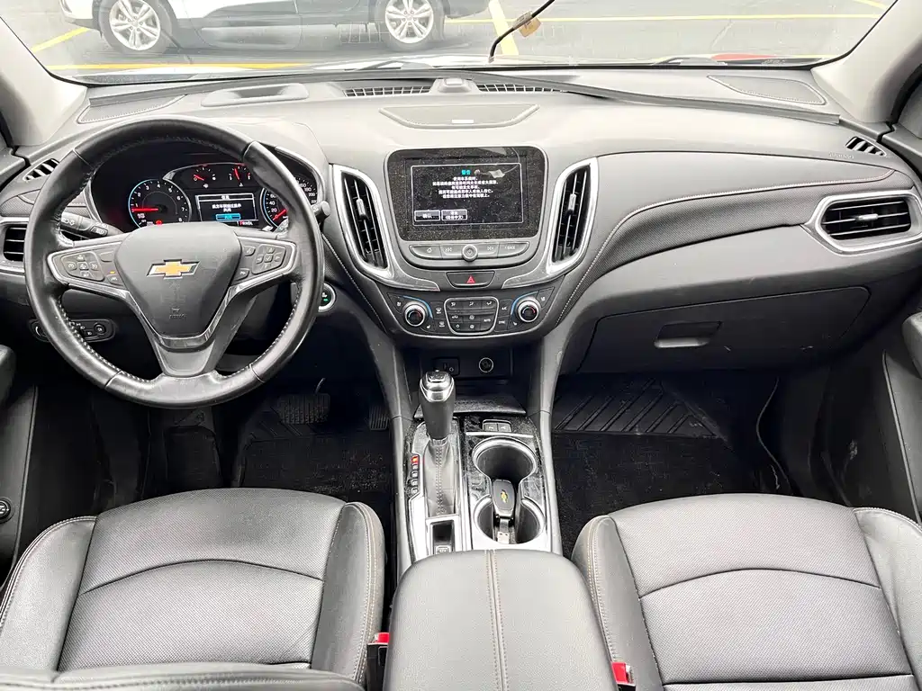 Chevrolet Equinox — фото 10