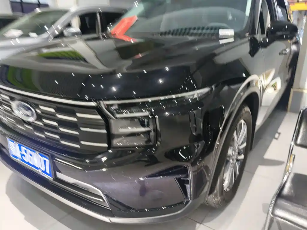 Ford Edge — фото 3