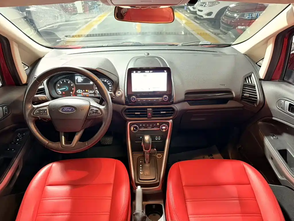 Ford Ecosport — фото 20