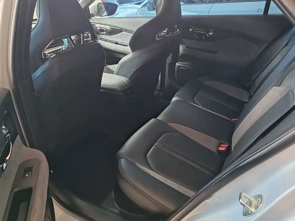 GAC Motor Shadow Leopard — фото 5