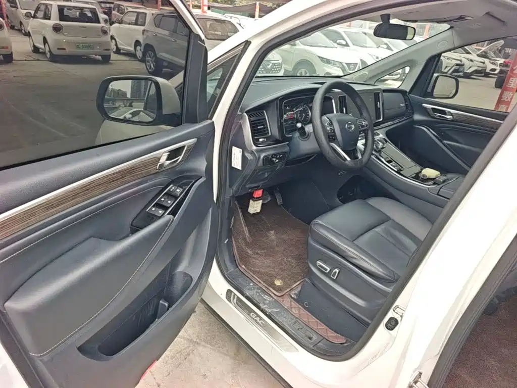 GAC Motor Trumpchi M8 — фото 15