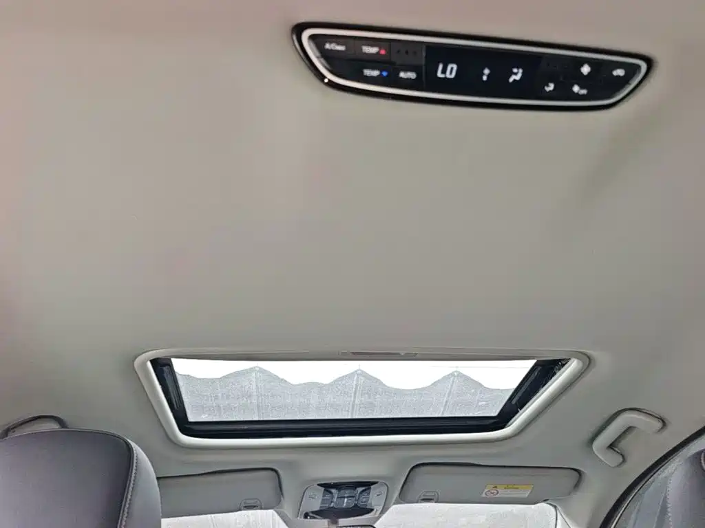 GAC Motor Trumpchi M8 — фото 17