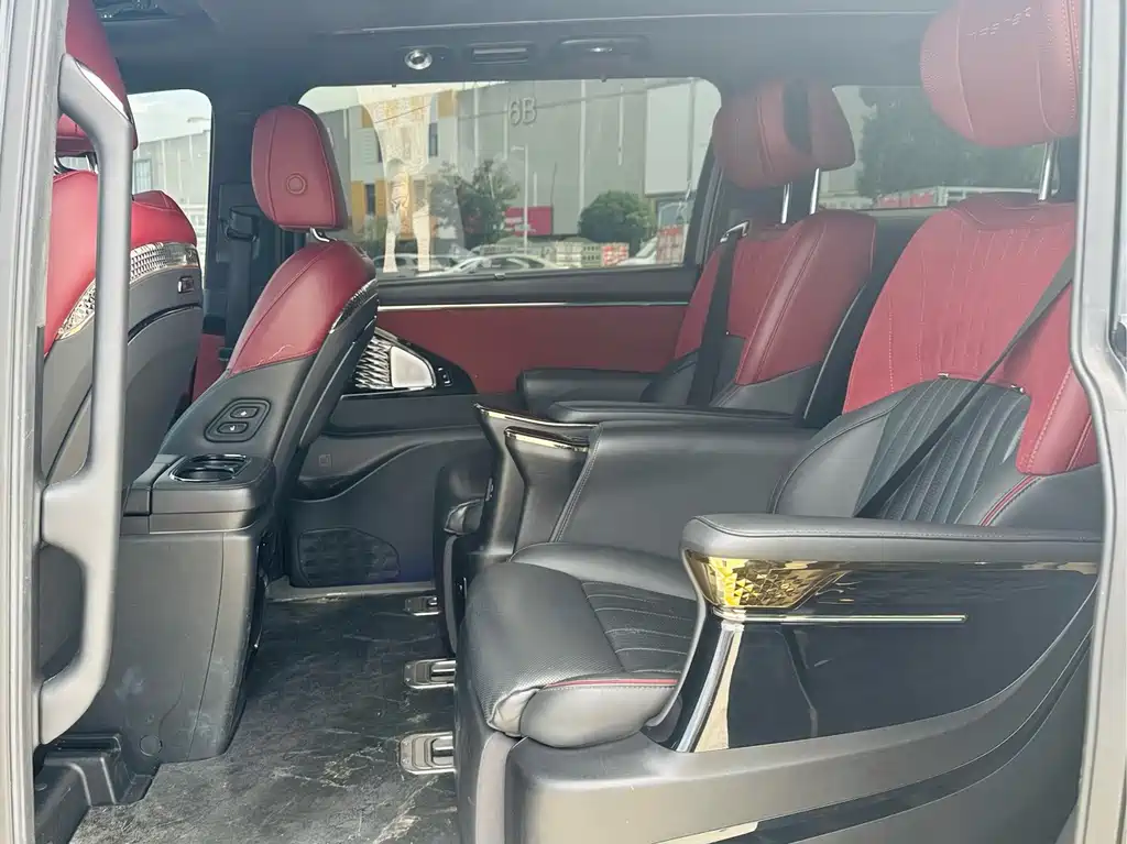 GAC Motor Trumpchi M8 — фото 10