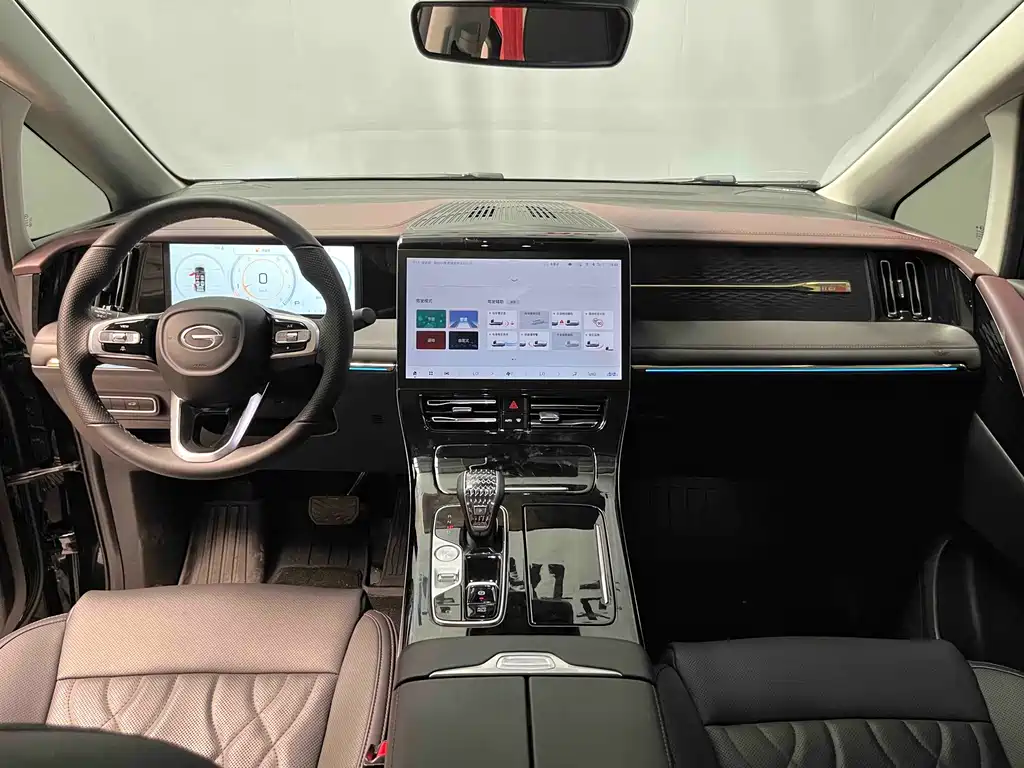 GAC Motor Trumpchi M8 — фото 10