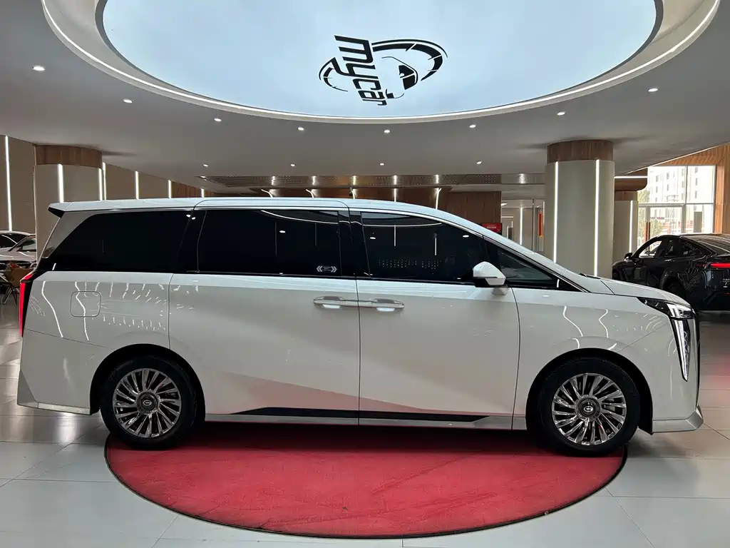 GAC Motor Trumpchi M8 — фото 4