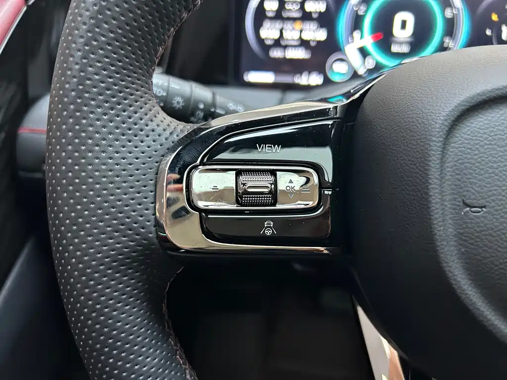 GAC Motor Trumpchi M8 — фото 33
