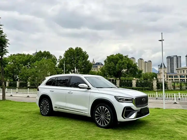 Geely Xingyue L — фото 3