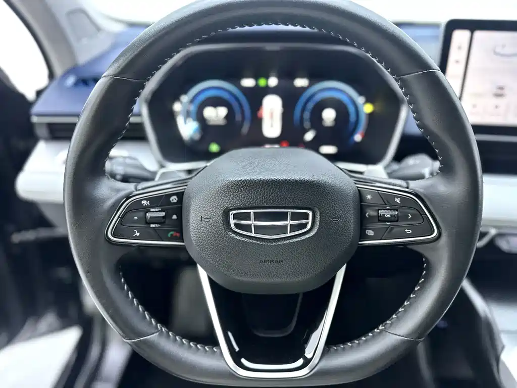 Geely Preface — фото 8