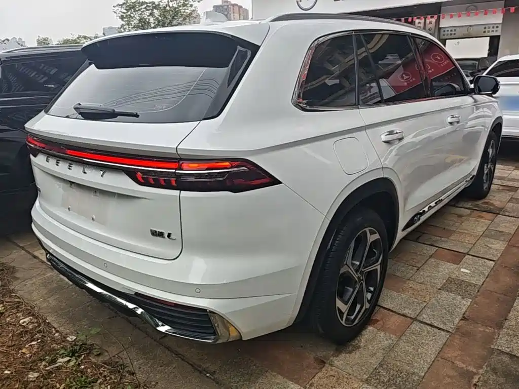 Geely Monjaro — фото 6