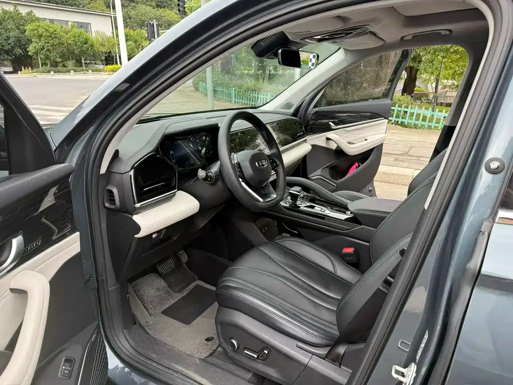 Geely Monjaro — фото 5