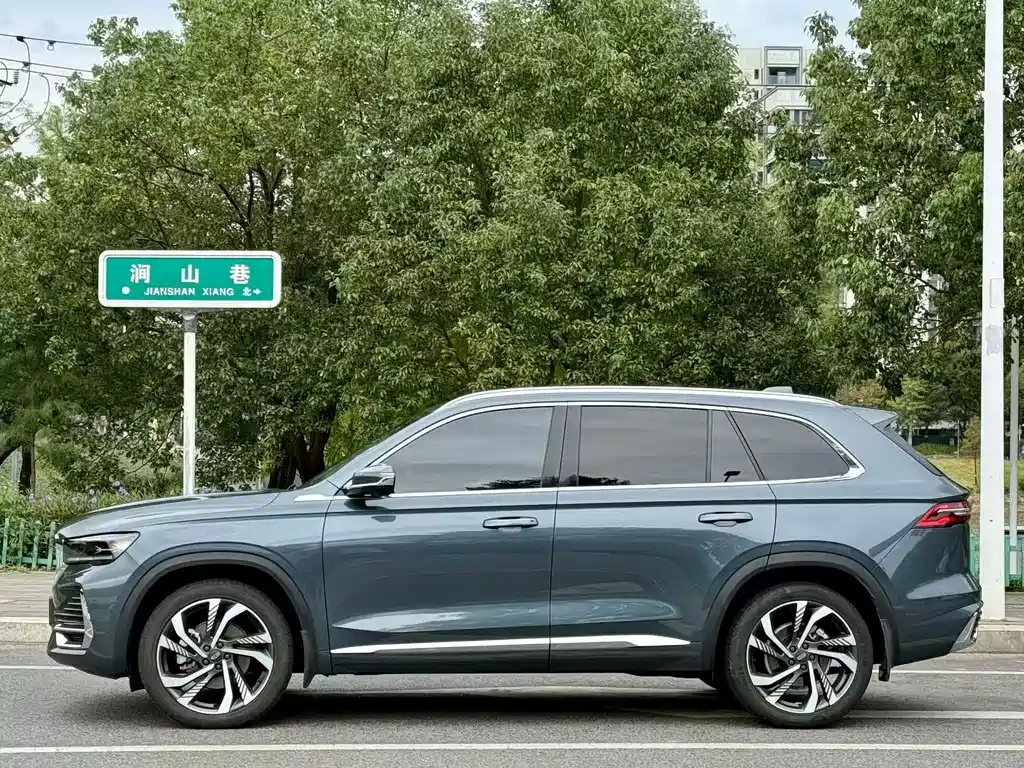 Geely Monjaro — фото 7