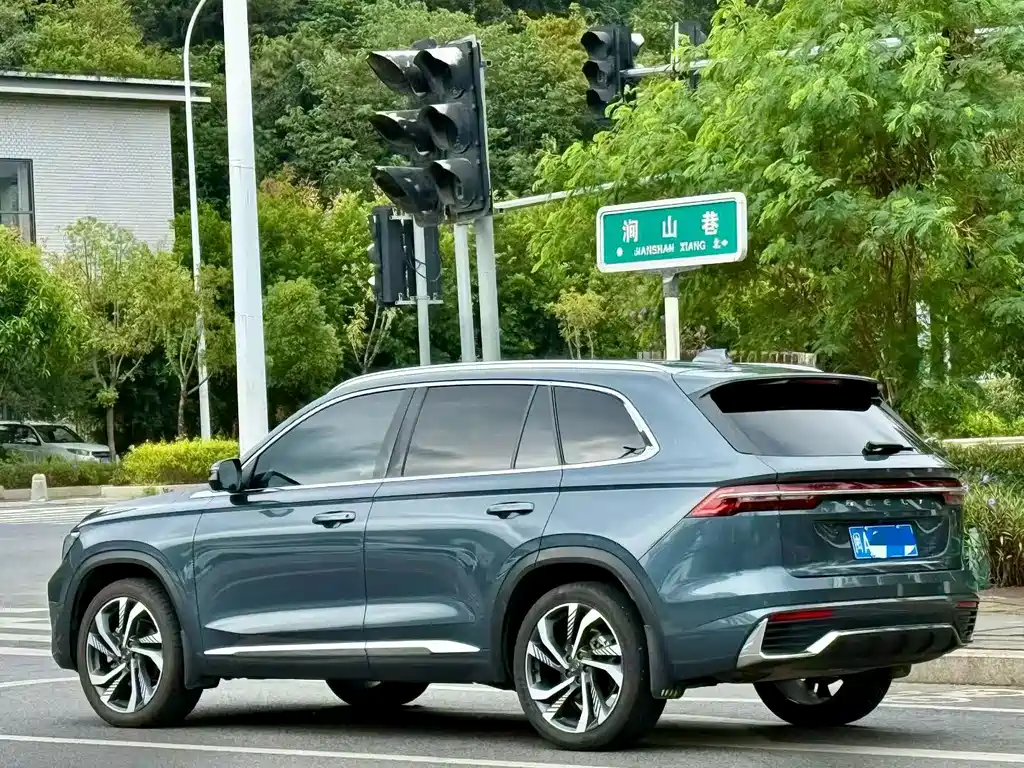 Geely Monjaro — фото 8