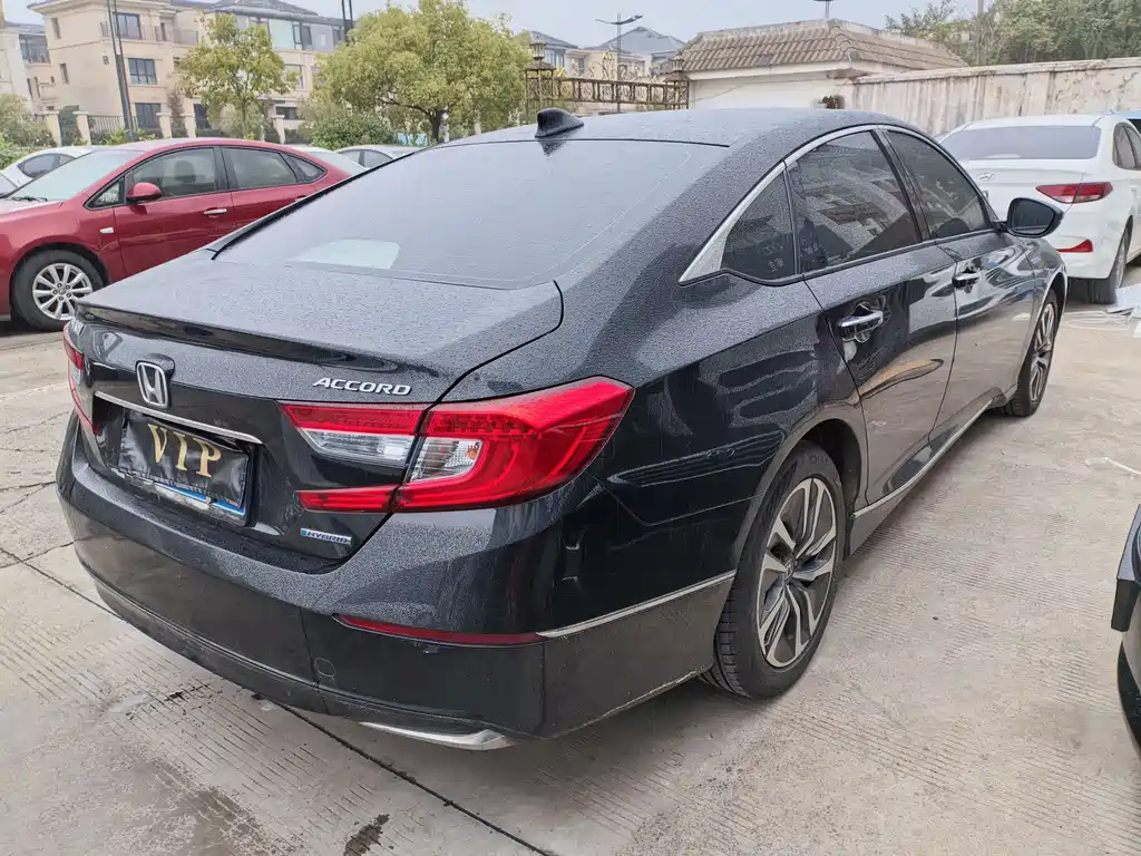 Honda Accord — фото 4