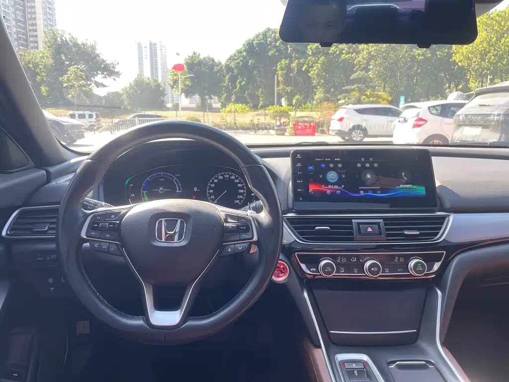 Honda Inspire — фото 22