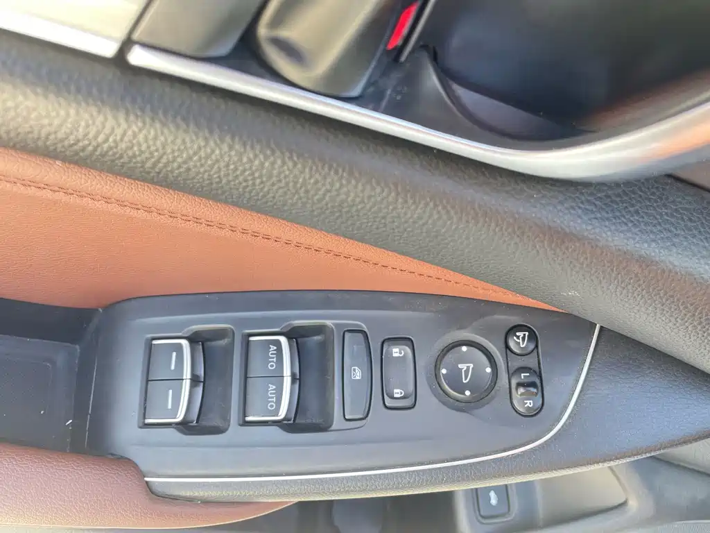Honda Inspire — фото 9