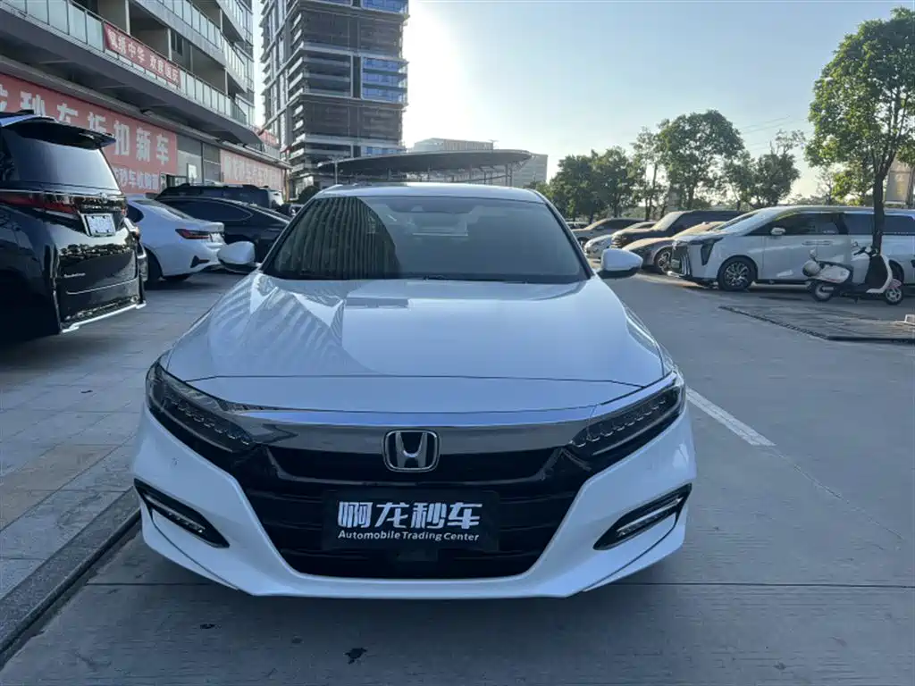 Honda Accord — фото 2