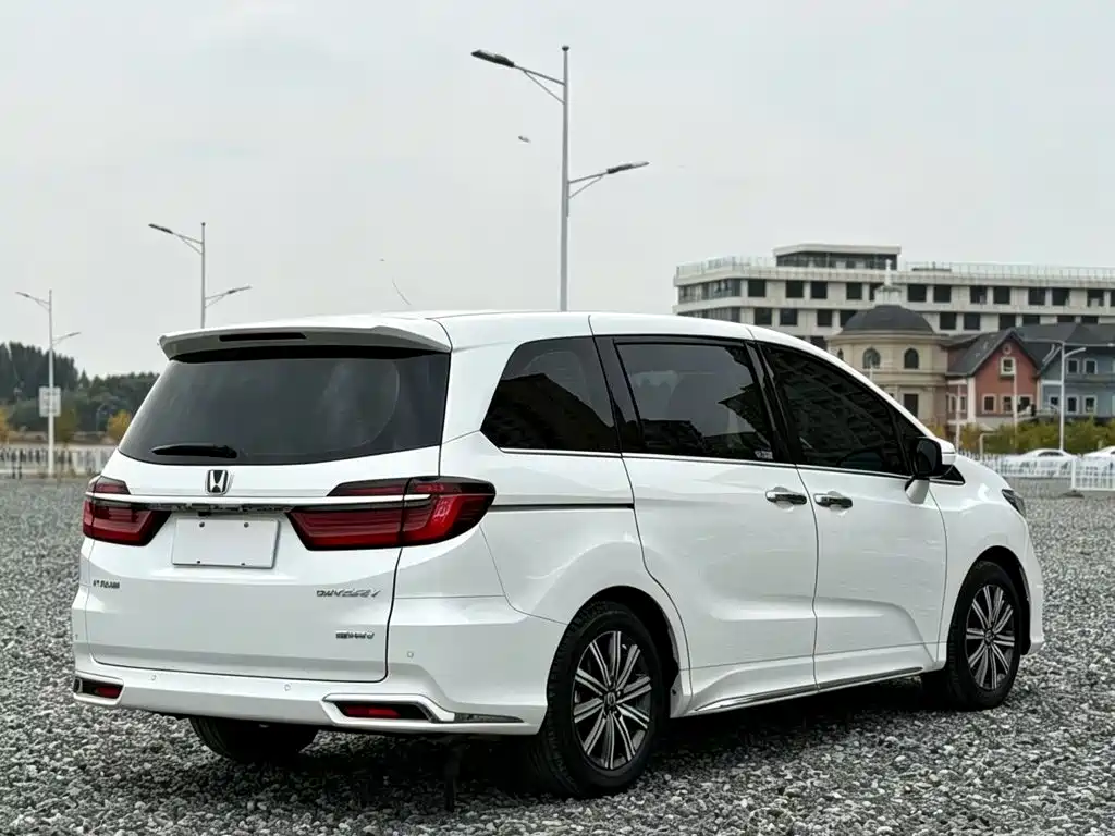 Honda Odyssey — фото 4