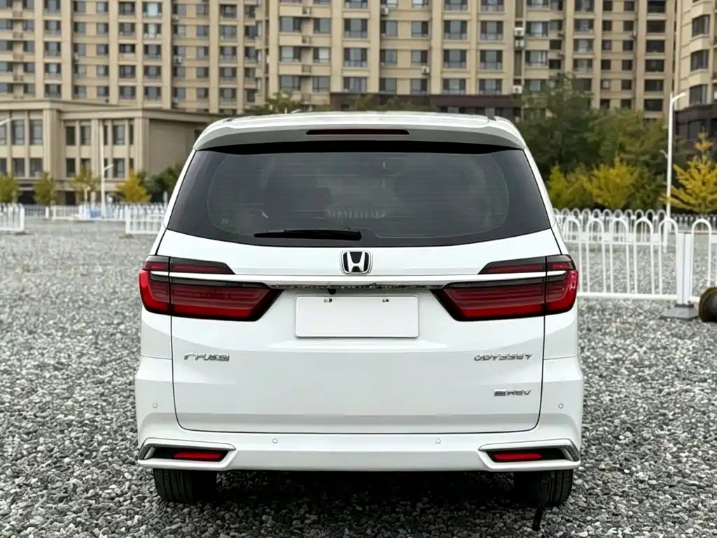 Honda Odyssey — фото 5