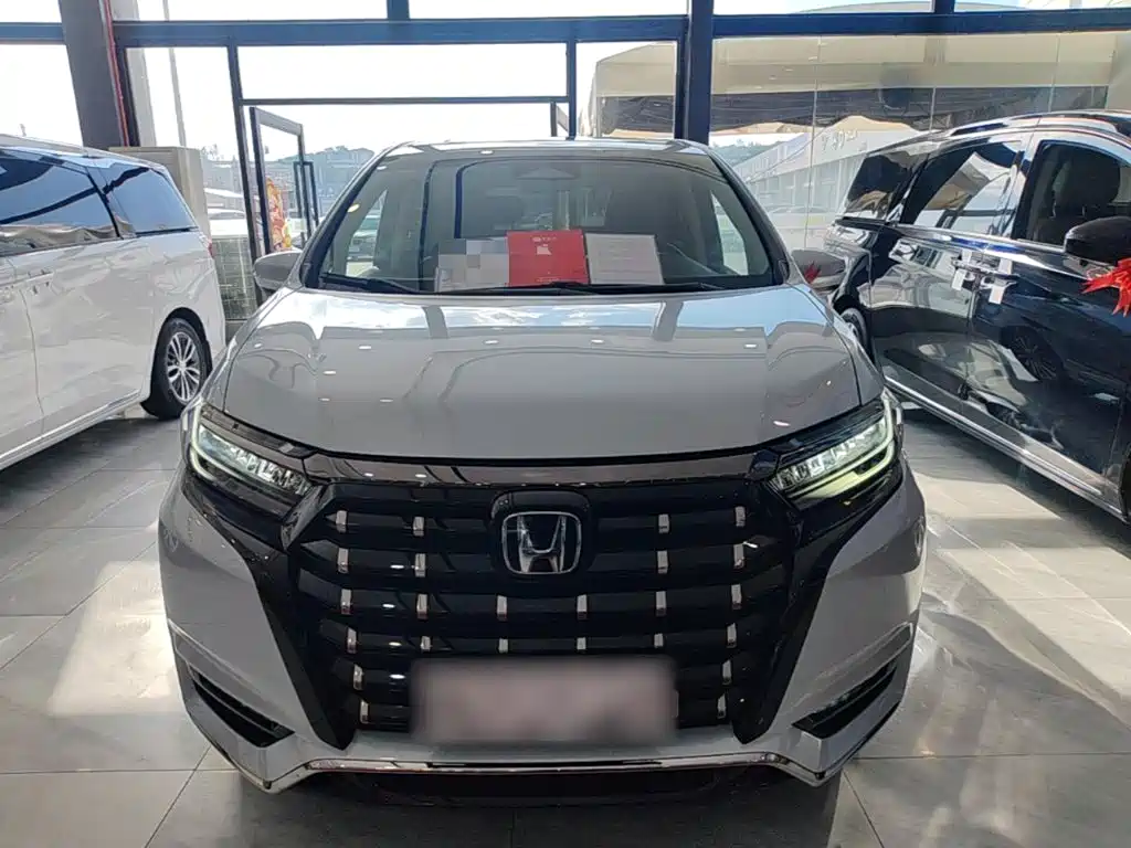 Honda Elysion — фото 2