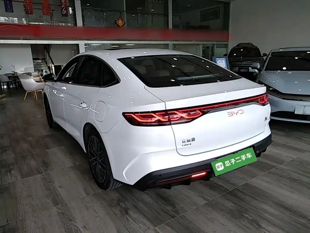 BYD Qin L — фото 5
