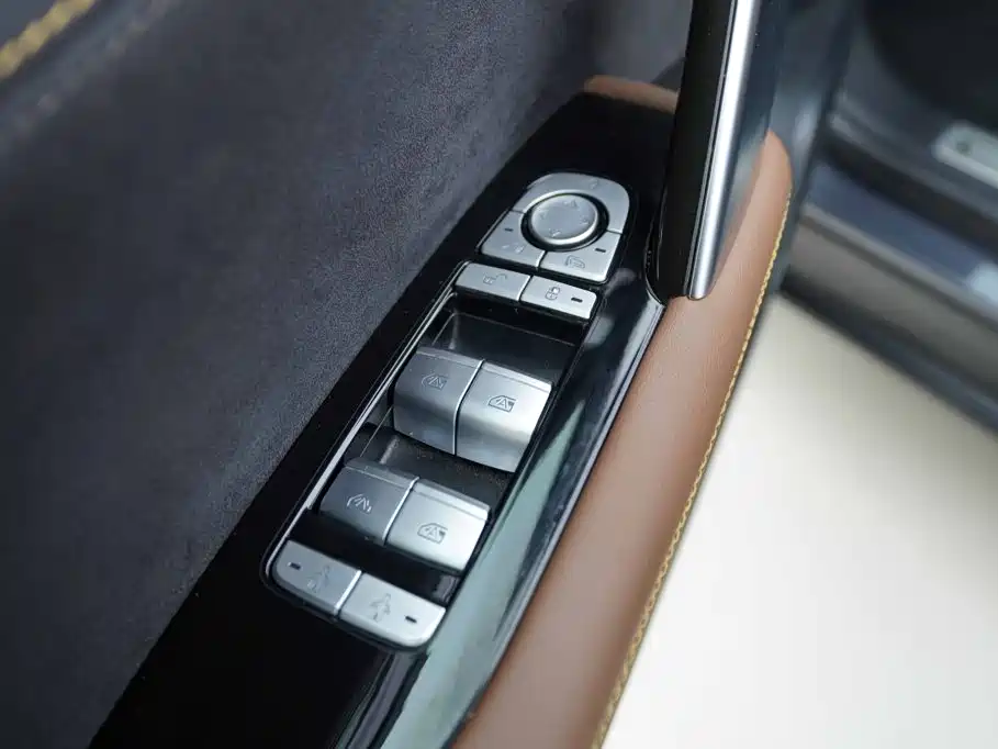 BYD Tang New Energy — фото 11