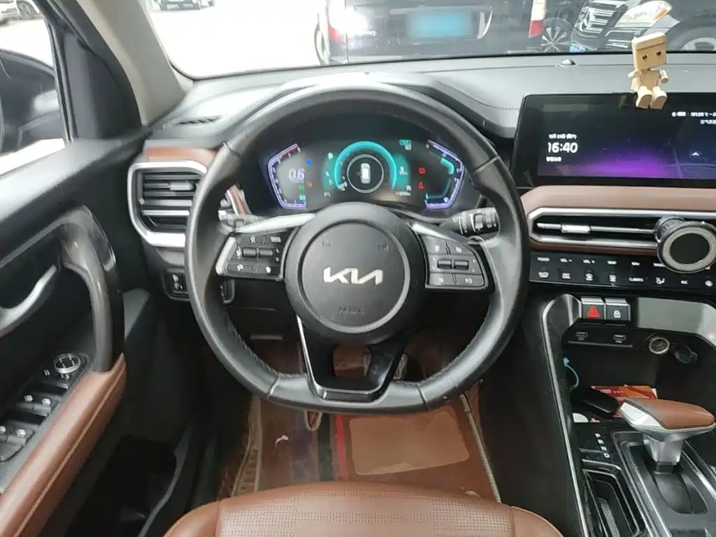 Kia Sportage — фото 10