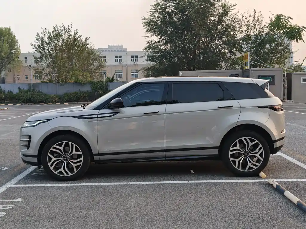 Land Rover Evoque — фото 22