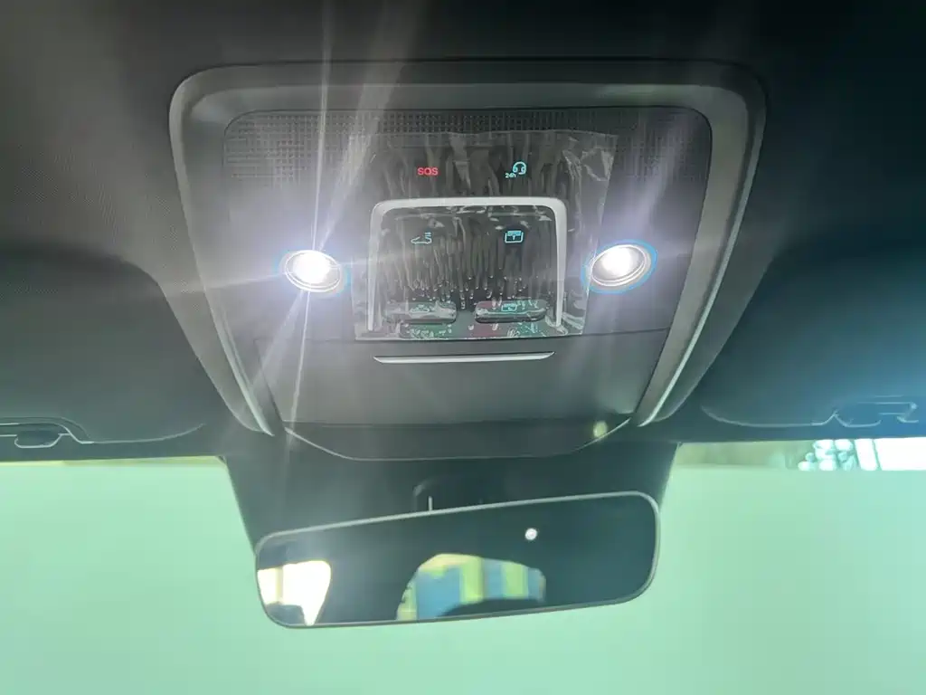 BYD Seal 07 DM-i — фото 10